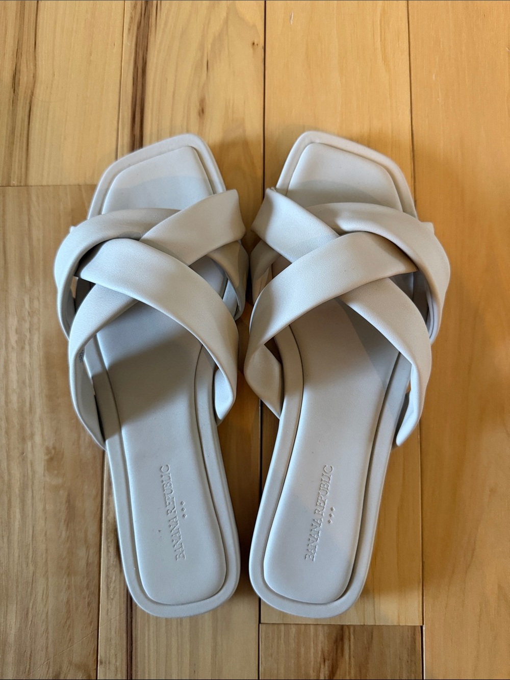 Banana Republic Factory Cream Crisscross Slide Sandals